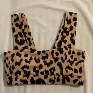 Allfenix Leopard Print Sports Bra
